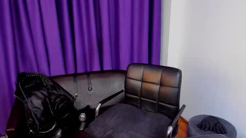 Anthony online show from February 15, 10:06 pm