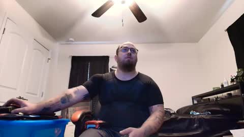 anthonygiacomazzo1 online show from November 6, 2:18 pm