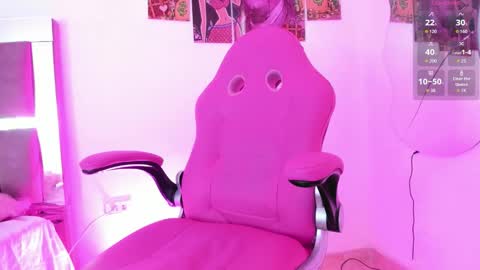Snapshot of anthonyy_miller1 chatting on March 5, 6:04 pm anthony online show from March 5, 6:04 pm