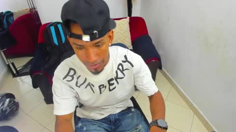       online show from December 7, 6:26 pm