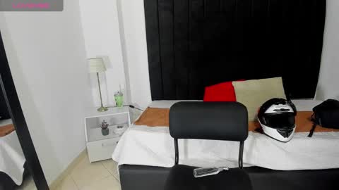       online show from December 11, 3:02 am