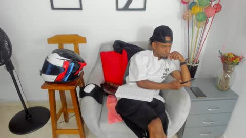       online show from October 8, 1:47 am