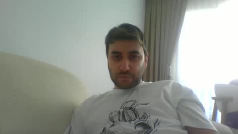Snapshot of antilogos28 chatting on June 7, 1:59 pm antilogos28 online show from June 7, 1:59 pm