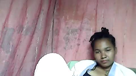 Snapshot of antine9794 chatting on July 31, 11:09 am antine9794 online show from July 31, 11:09 am