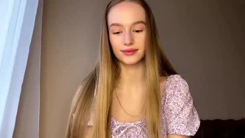 Snapshot of antionettepulgarin chatting on February 23, 2:58 pm Viktoria online show from February 23, 2:58 pm