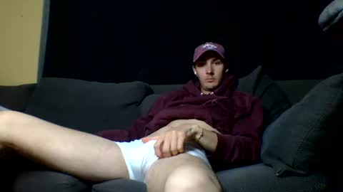 Snapshot of antoinedv chatting on August 8, 3:30 am antoinedv online show from August 8, 3:30 am