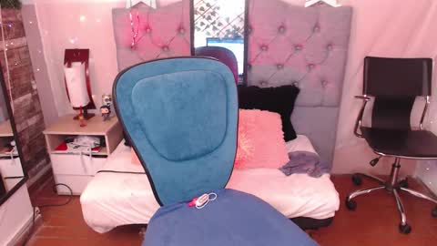 antolyh_c online show from March 20, 2:11 pm