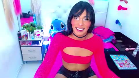 Snapshot of antonela_xx3 chatting on January 16, 9:19 pm antonela_xx3 online show from January 16, 9:19 pm