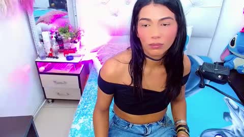 Snapshot of antonela_xx3 chatting on March 4, 12:39 am antonela_xx3 online show from March 4, 12:39 am