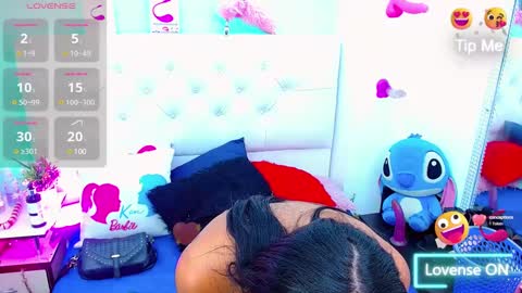 Snapshot of antonela_xx3 chatting on March 11, 1:37 am antonela_xx3 online show from March 11, 1:37 am