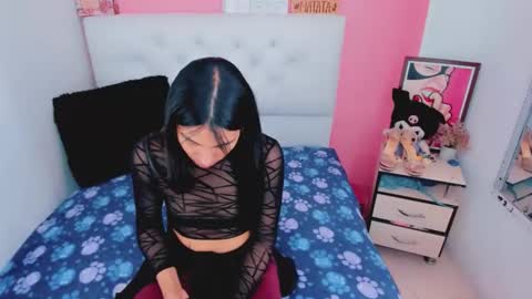 antonela_xx3 online show from March 12, 8:59 pm