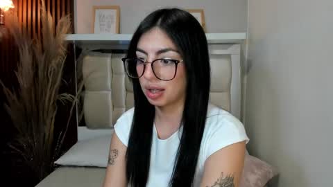 Antonella online show from February 8, 11:45 pm