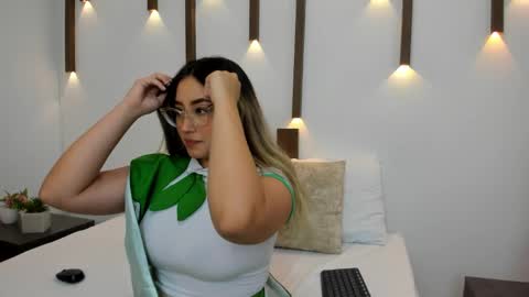 Snapshot of antonella_cutie_ chatting on January 16, 11:58 am A N T O N E L L A online show from January 16, 11:58 am