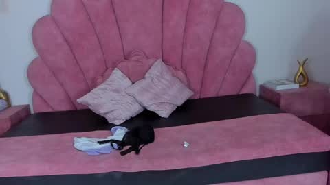 Snapshot of antonella_foxxxx chatting on June 4, 2:45 pm antonella_foxxxx online show from June 4, 2:45 pm