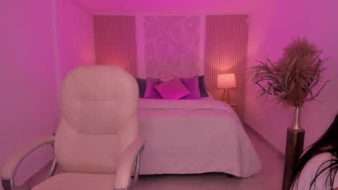  Antonella Grayy  online show from April 2, 11:08 am