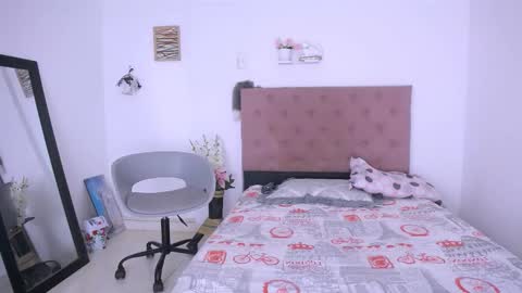 antonella online show from September 9, 10:09 pm