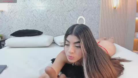 Snapshot of antonella_west chatting on September 17, 8:54 pm Anto online show from September 17, 8:54 pm