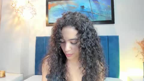 Snapshot of antonellahall_ chatting on October 25, 12:23 pm AntonellaHall online show from October 25, 12:23 pm
