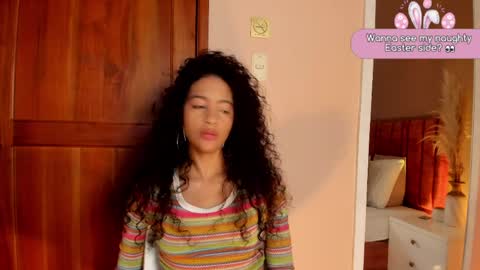 AntonellaHall  online show from April 4, 6:16 pm