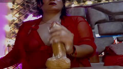Snapshot of antonellahill_ chatting on June 14, 2:20 am Antonella GTM- 5 1800 0300am online show from June 14, 2:20 am