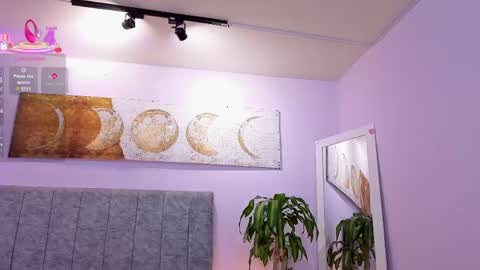 Snapshot of antonellastar24_ chatting on April 17, 8:23 pm Antonella online show from April 17, 8:23 pm