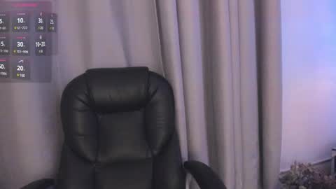 A N T O N E L L E  online show from January 30, 11:44 am