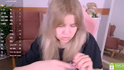 Snapshot of antonia_ferrero chatting on February 22, 9:19 am antonia_ferrero online show from February 22, 9:19 am