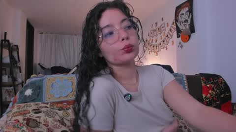 Antonia online show from May 7, 3:23 am