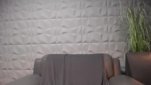 HI My name is Antonio online show from January 8, 11:19 pm