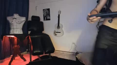 antonnello_ online show from February 26, 1:21 am