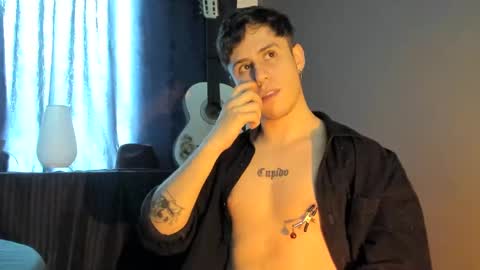 antonnello_ online show from October 21, 3:02 pm