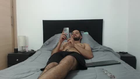 antony_smithh online show from April 29, 6:14 pm