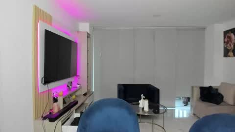 Snapshot of antotss chatting on January 19, 11:00 pm Maria Antonia online show from January 19, 11:00 pm