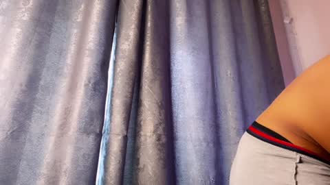 Snapshot of antray_misti chatting on January 29, 6:43 am Adam 24 online show from January 29, 6:43 am