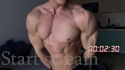 Snapshot of antray_misti chatting on October 18, 7:31 am Adam 24 online show from October 18, 7:31 am