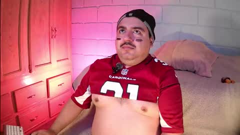 AnuarFox online show from February 8, 8:40 am