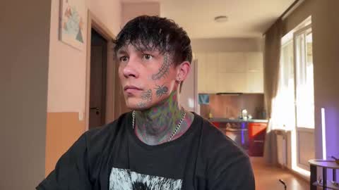 Tom online show from March 30, 8:04 am