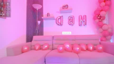 Ana online show from November 8, 7:45 pm