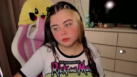   Independent model  online show from March 22, 3:59 pm