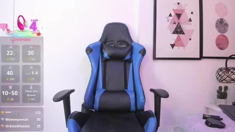 anya_belth online show from October 4, 9:02 pm