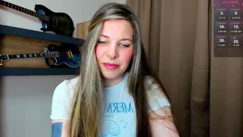 Anya online show from September 28, 5:07 pm