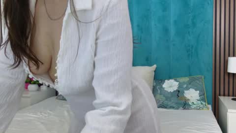 AnyaHappiness online show from March 30, 5:30 am