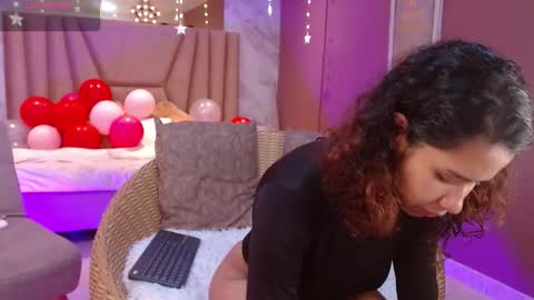 anyawink online show from February 5, 8:35 pm