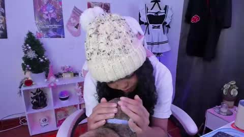 Any online show from December 5, 8:11 am