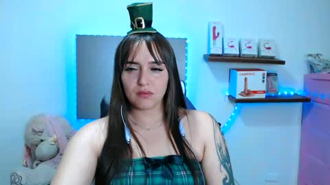 Snapshot of anyela_bubble19 chatting on June 14, 2:24 am Anyela online show from June 14, 2:24 am