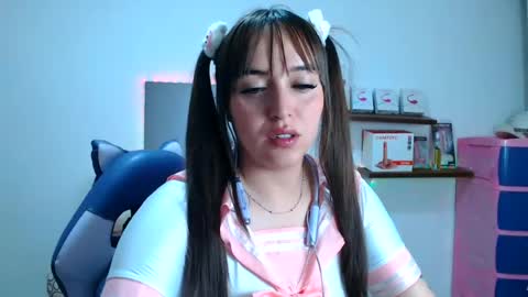 Snapshot of anyela_bubble19 chatting on June 14, 11:40 pm Anyela online show from June 14, 11:40 pm