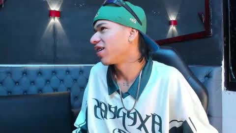 anyelo_sexyhot online show from October 4, 11:08 am