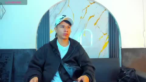 anyelo_sexyhot online show from October 5, 10:35 am