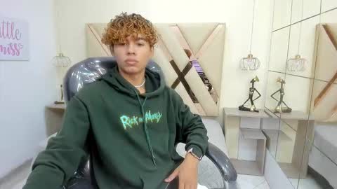 Snapshot of anyelotwink chatting on March 3, 7:42 pm anyelotwink online show from March 3, 7:42 pm