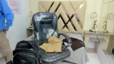 anyelotwink online show from March 8, 2:04 am